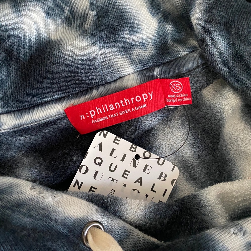 ❌SOLD ❌ Trapper Sweater Tie Dye - Picture 6 of 6